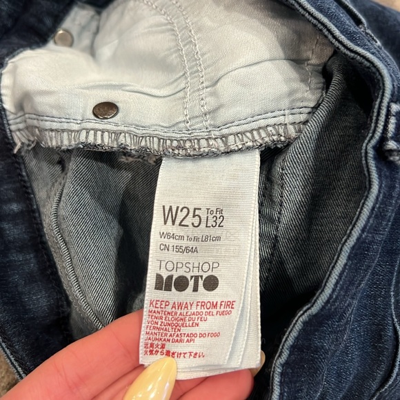 Topshop Jaime Step Hem Skinny Jeans Dark Wash Size 25 - Picture 7 of 9